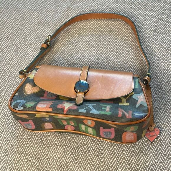 Dooney & Bourke Small Shoulder Bag East/West Flap Authentic - Picture 2 of 12